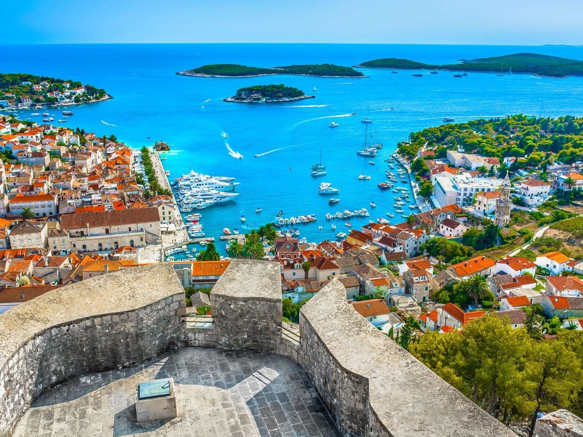 hvar 5